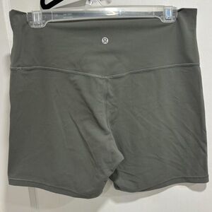 lululemon biker shorts 6”